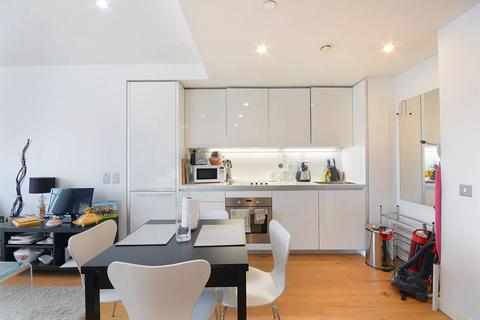 1 bedroom flat to rent, Walworth Road, Kennington, London, SE1