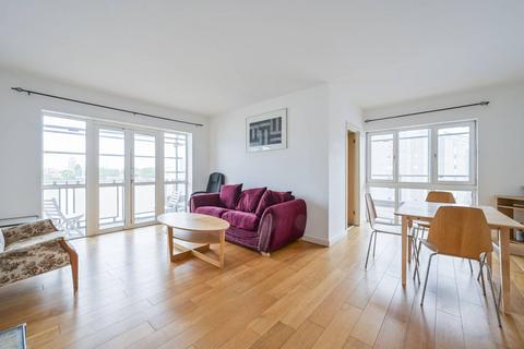 2 bedroom flat to rent, Riverview Court, Isle Of Dogs, London, E14