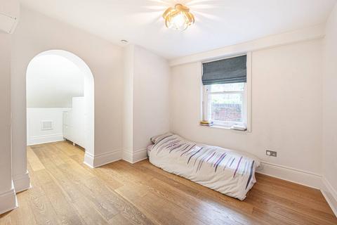 3 bedroom flat to rent, Fitzjohns Avenue, Hampstead, London, NW3