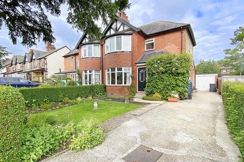 3 bedroom semi-detached house for sale, Woodlands Avenue, Harrogate