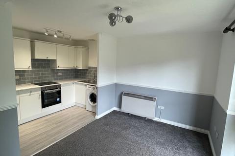 1 bedroom ground floor maisonette to rent, Victoria Gardens, Colchester