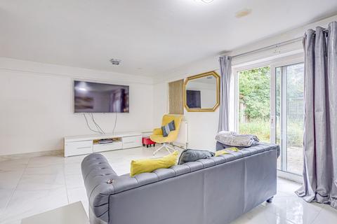 undefined, Malyons Place, Basildon, SS13