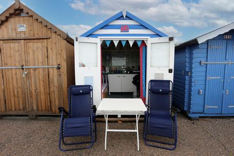 Chalet for sale, Beach hut 695, Felixstowe IP11