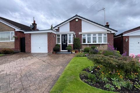 3 bedroom detached bungalow for sale, Preesall Close, Bury BL8