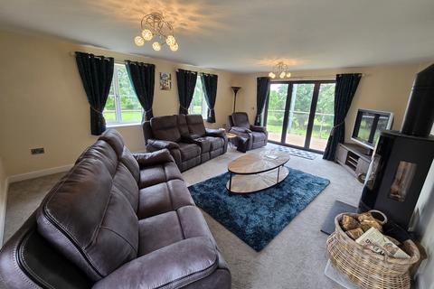 4 bedroom detached house to rent, Harmer Hill, Shrewsbury, Shropshire