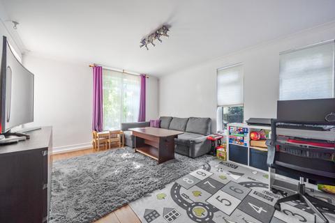 1 bedroom apartment for sale, Old Lodge Lane, Surrey CR8
