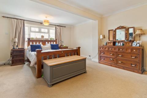 3 bedroom detached house for sale, Fairfield Avenue, Scartho, Grimsby, N.E Lincolnshire, DN33