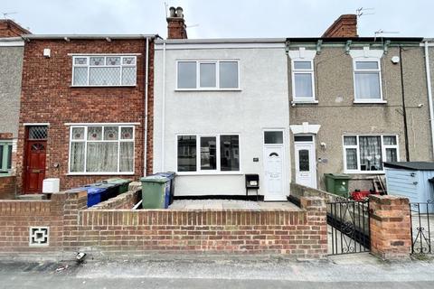 3 bedroom terraced house to rent, Heneage Road, Grimsby DN32
