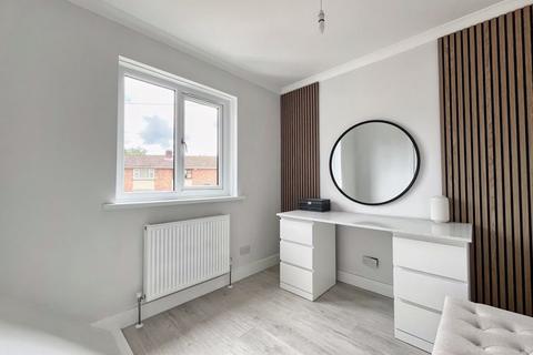 90 Bryncatwg, Neath, SA10 8BH