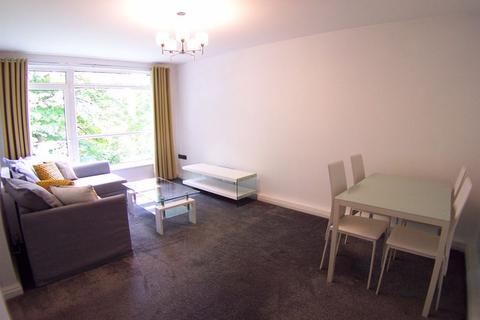 3 bedroom apartment for sale, Foxhill Court, Leeds