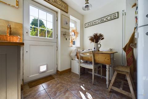 83 Efflinch Lane, Barton Under Needwood, Burton-on-trent, DE13 8EU