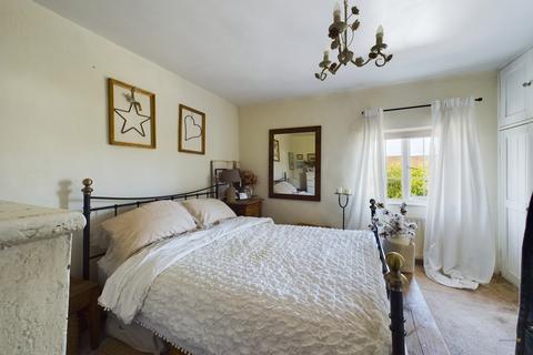 83 Efflinch Lane, Barton Under Needwood, Burton-on-trent, DE13 8EU