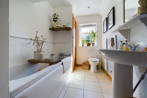 83 Efflinch Lane, Barton Under Needwood, Burton-on-trent, DE13 8EU