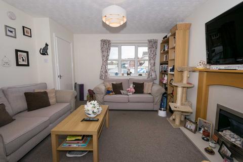 3 bedroom end of terrace house for sale, Chesterton Close, Middlewich