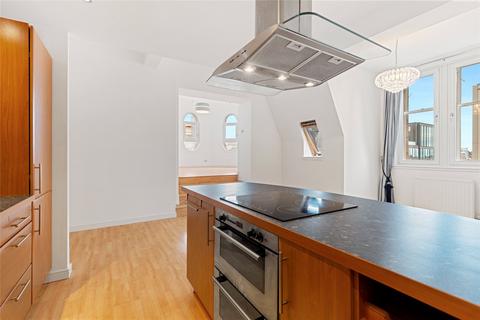 Flat 7/2, 65 Renfield Street, Glasgow, G2 1LF