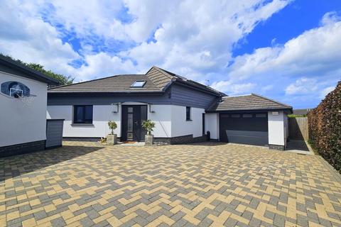 4 bedroom detached house for sale, Highfield, Northam