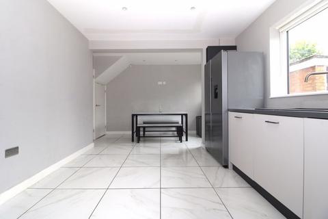 4 Brookfield Close, Walsall, WS9 8JU