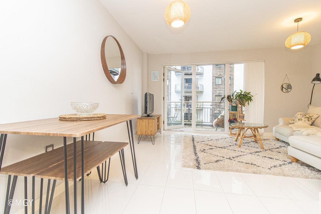 410 Catrine-08