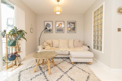 2 bedroom apartment to rent, Catrine, Victoria Wharf, Cardiff
