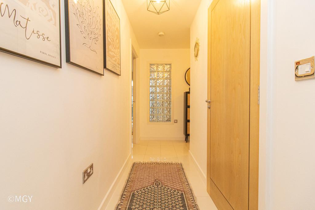 410 Catrine-25