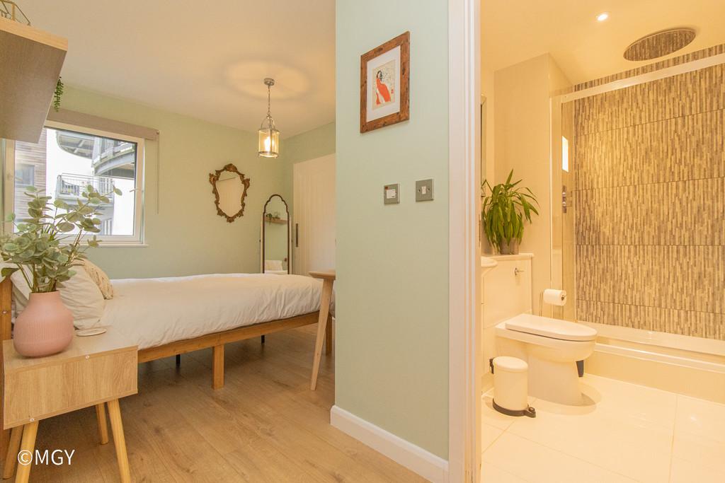 410 Catrine-21