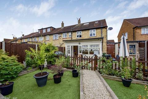 22 Ash Grove, Harefield, Uxbridge, UB9 6EX