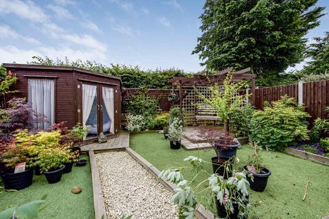 22 Ash Grove, Harefield, Uxbridge, UB9 6EX