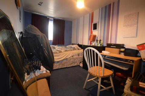 21 Raglan Road, London, SE18 7JB
