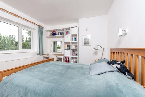 74 Mount Pleasant Road, New Malden, KT3 3LB