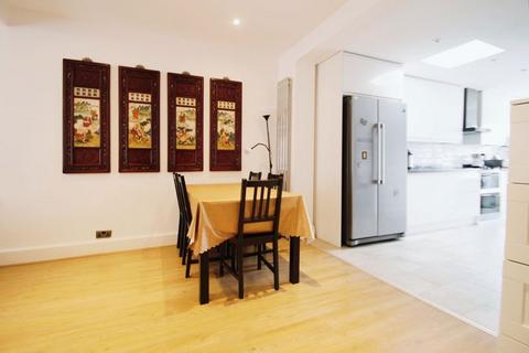 35 The Fairway, Northolt, UB5 4SL
