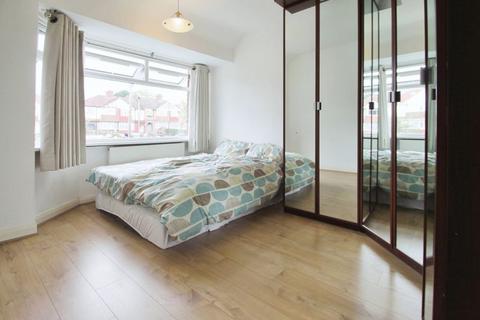 35 The Fairway, Northolt, UB5 4SL