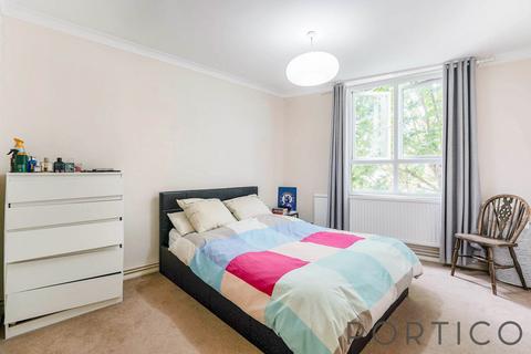 4 bedroom apartment to rent, Sunbury Lane, Battersea