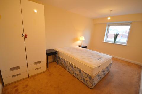 2 bedroom apartment to rent, Westfield Terrace, Sheffield