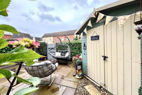 3 bedroom townhouse for sale, King Edward Close, Calne SN11