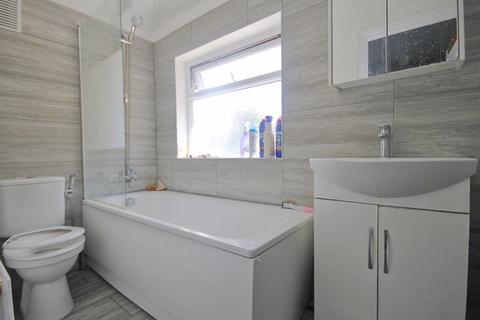 3 bedroom semi-detached house for sale, Costons Avenue, Greenford