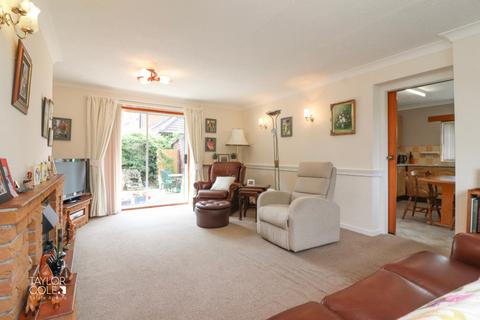 3 bedroom semi-detached house for sale, Manor Road, Mile Oak