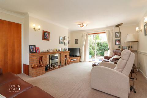 3 bedroom semi-detached house for sale, Manor Road, Mile Oak