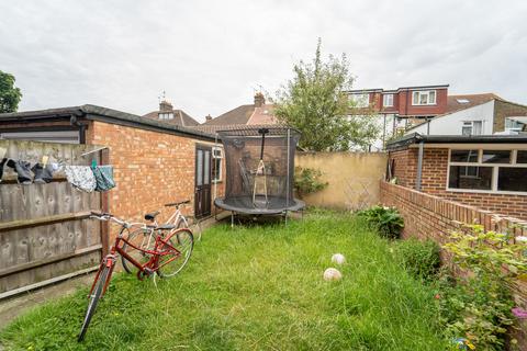 3 bedroom semi-detached house for sale, Norwood Gardens, Southall
