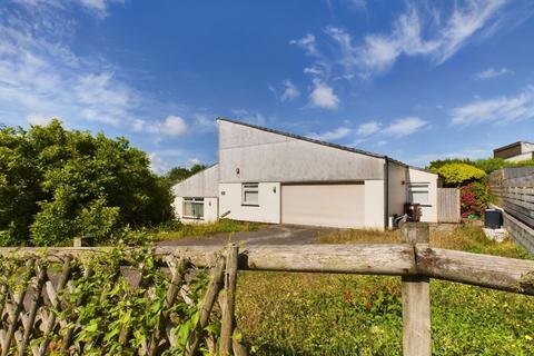 3 bedroom bungalow for sale, Meadowside Close, Hayle