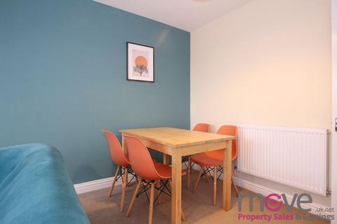 4 bedroom terraced house to rent, Stoneville Street, Cheltenham GL51