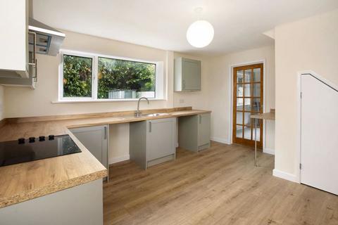 37 Pathfields, Totnes, TQ9 5TZ