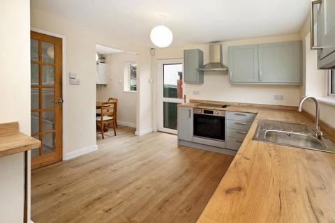 37 Pathfields, Totnes, TQ9 5TZ