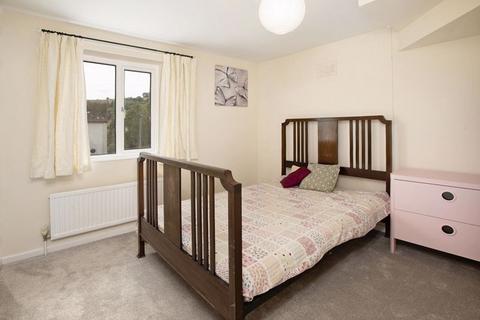 37 Pathfields, Totnes, TQ9 5TZ