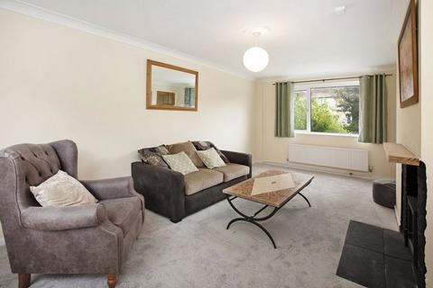 37 Pathfields, Totnes, TQ9 5TZ