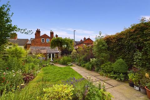 4 bedroom semi-detached house for sale, 3 Station Road, Newport TF10