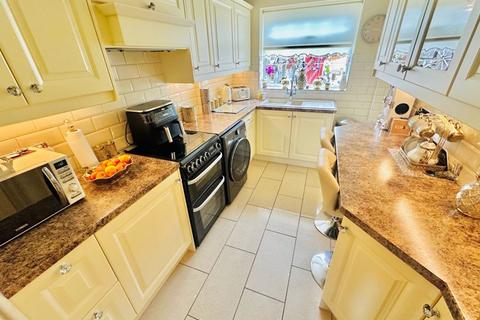 3 bedroom semi-detached house for sale, Beechfield Grove, Coseley WV14