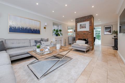 undefined, Russell Hill Road, Purley CR8