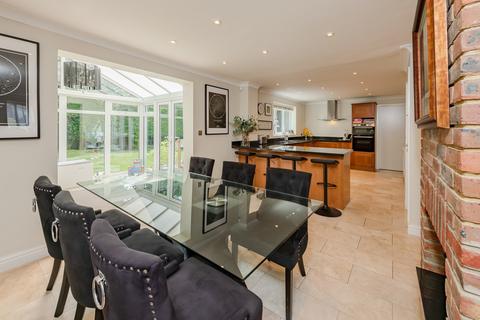 undefined, Russell Hill Road, Purley CR8