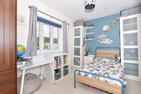 3 bedroom semi-detached house for sale, Farrows Walk, Maidstone, Kent