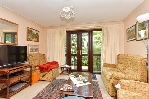 30 Alexandra Glen, Walderslade, Chatham, ME5 9EB